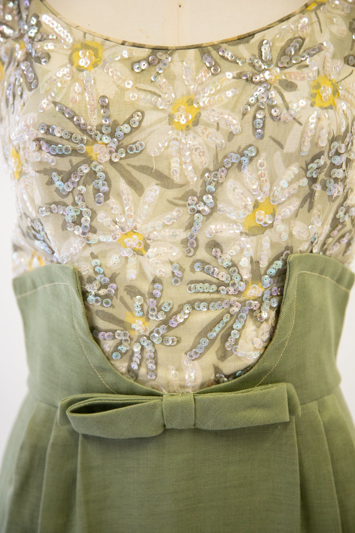 Vintage 1950s Green Linen Sequin Dress by Ransohoffs ALEXANDRA-KING Vintage 1950s Green Linen Sequin Dress by Ransohoffs ALEXANDRA-KING