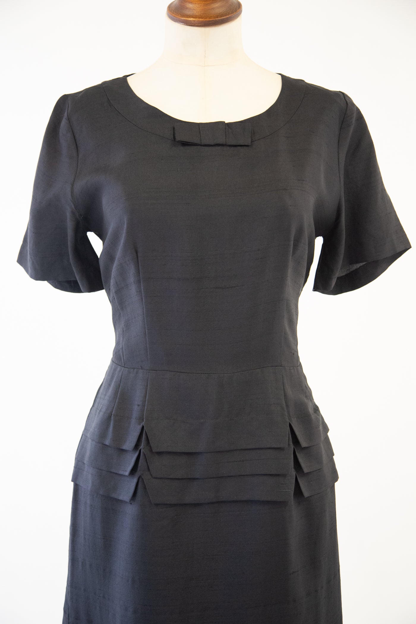 vintage 1940s black silk dress