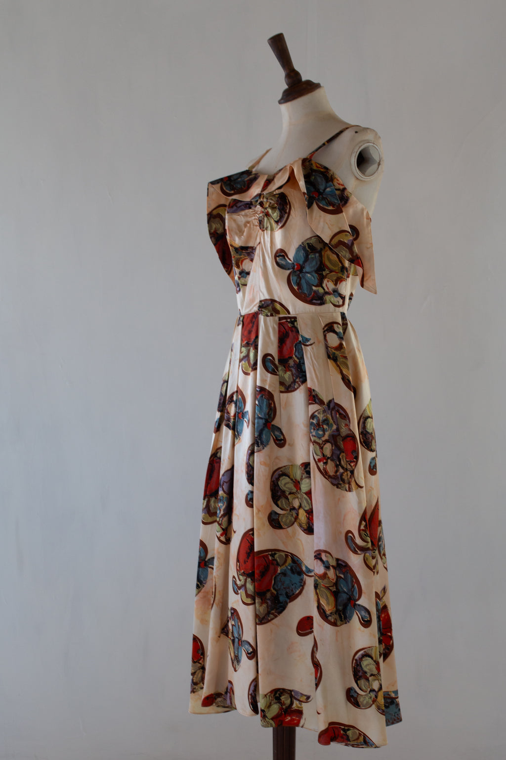 Vintage 1940s Floral Print Satin Dress