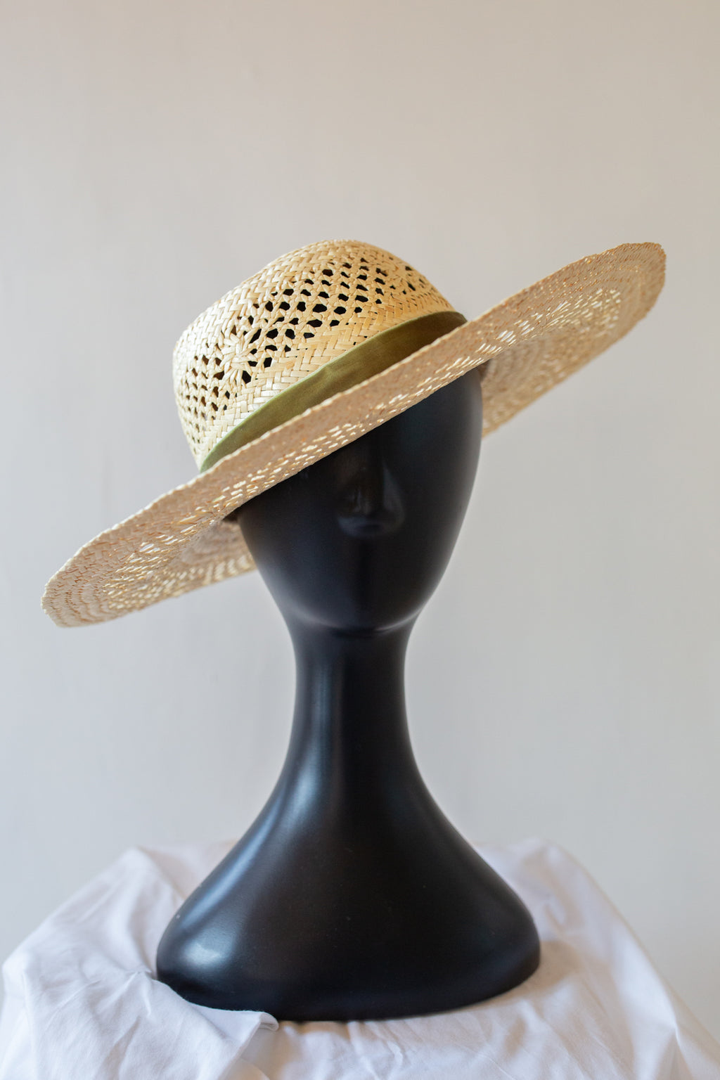 Vintage 1980s Classic Straw Panama Hat