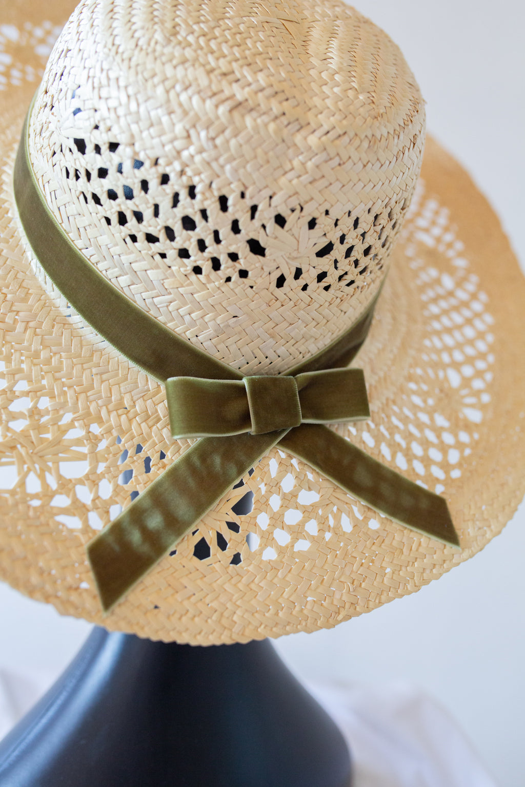 Vintage 1980s Classic Straw Panama Hat