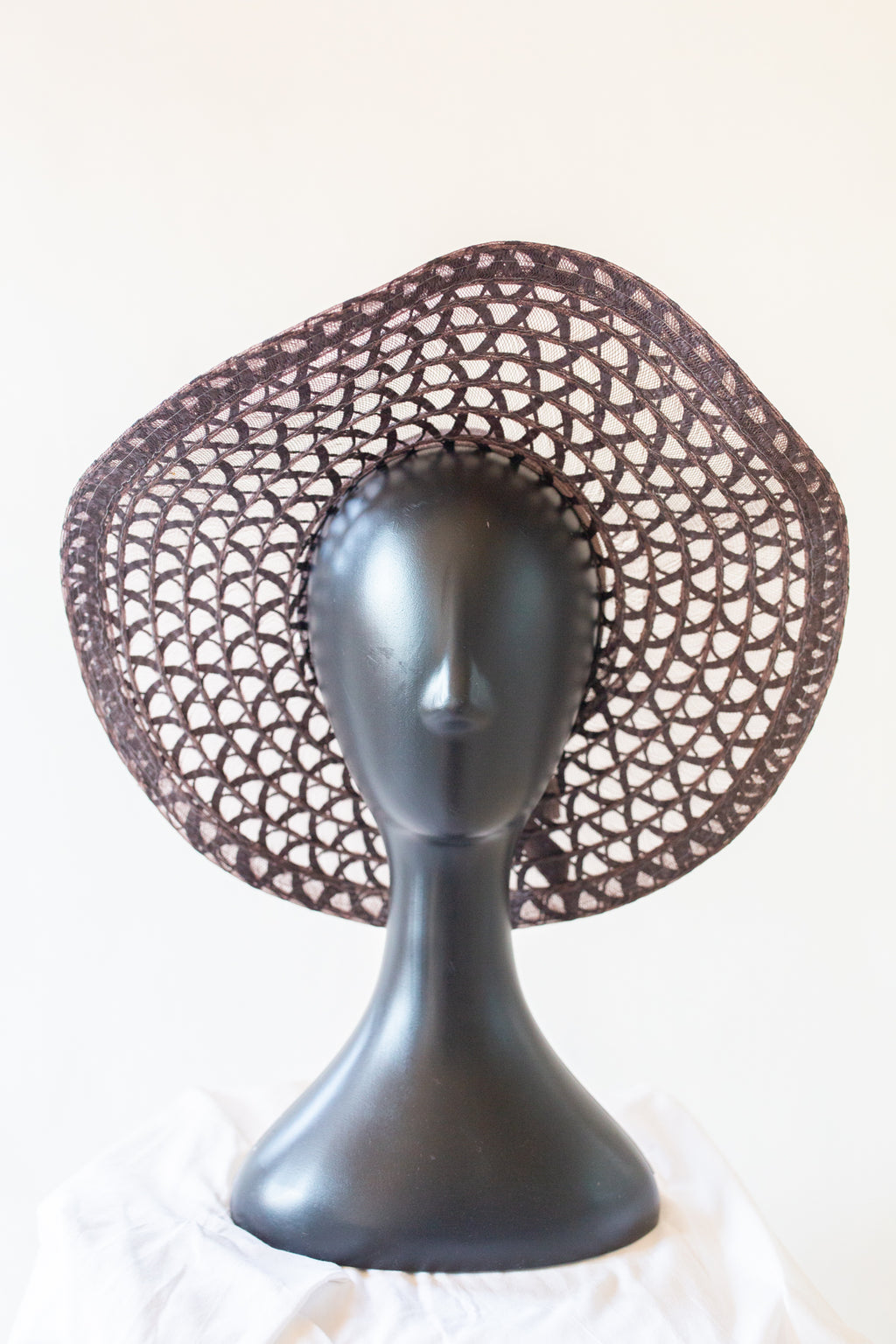 vintage 1970s brown lace sun hat