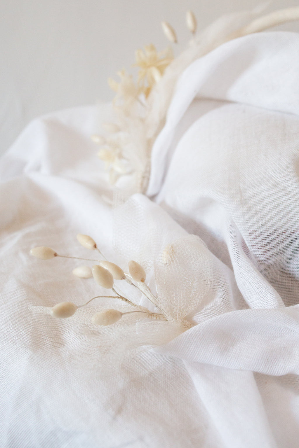 Antique 1920s Ivory Wax Flower Hair Band