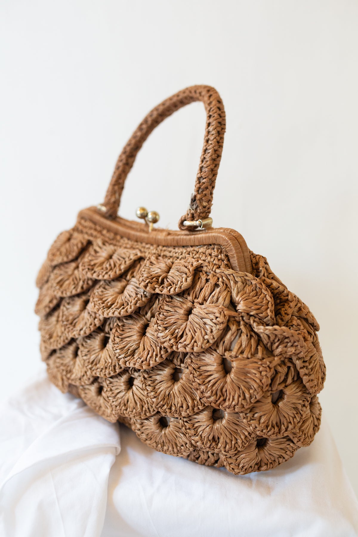Vintage 1960s James Flosheim Raffia Petal Bag
