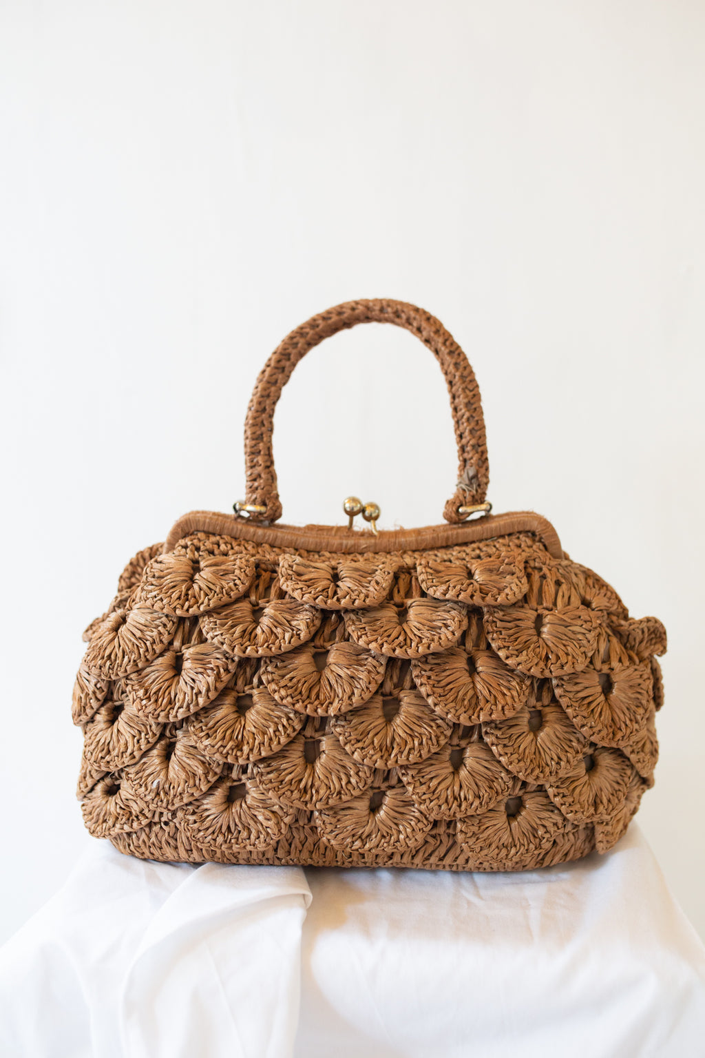 Vintage 1960s James Flosheim Raffia Petal Bag