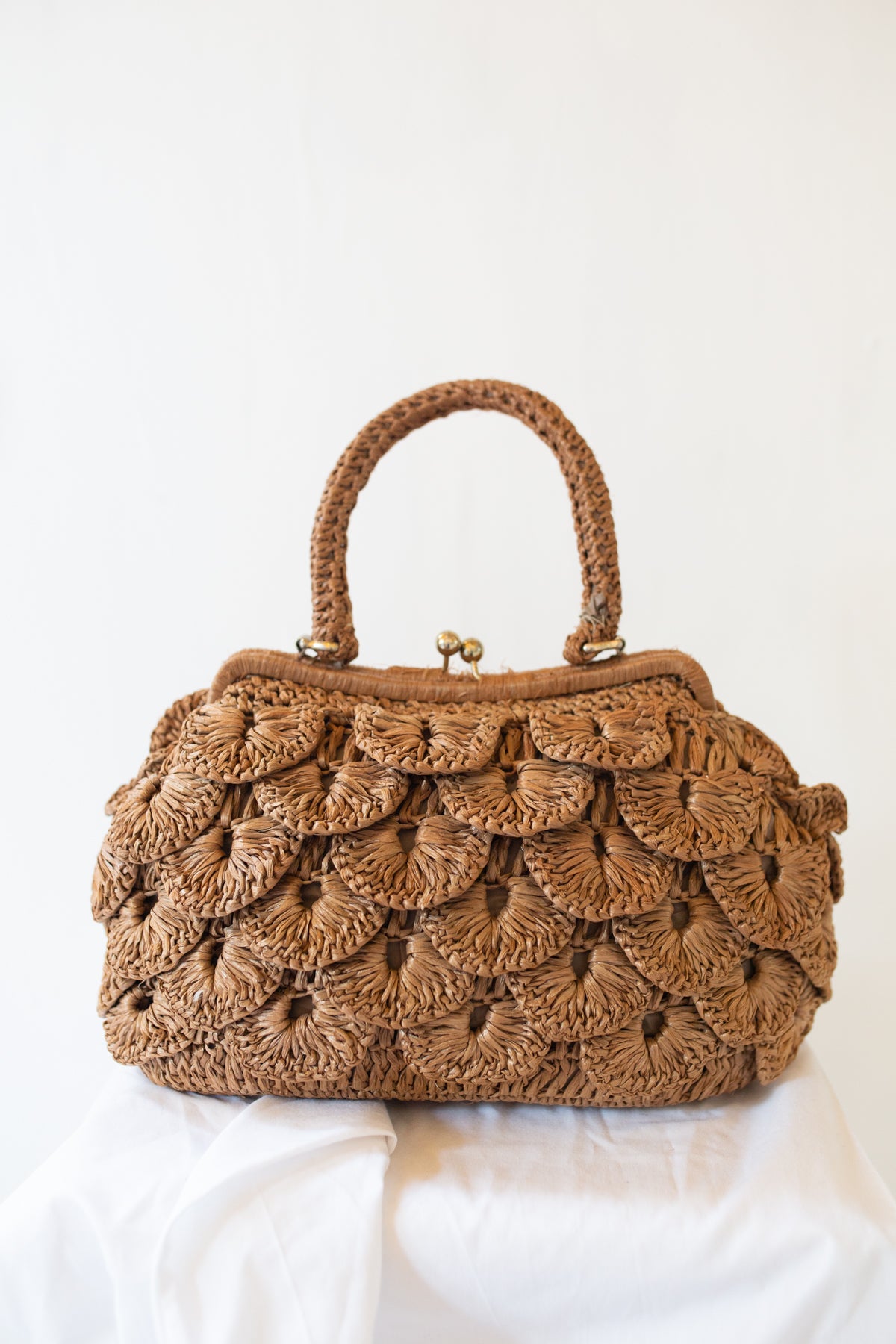 Vintage 1960s James Flosheim Raffia Petal Bag