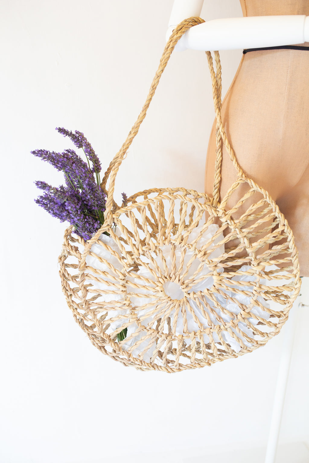 Vintage 1970s Raffia Ammonite Beach Bag