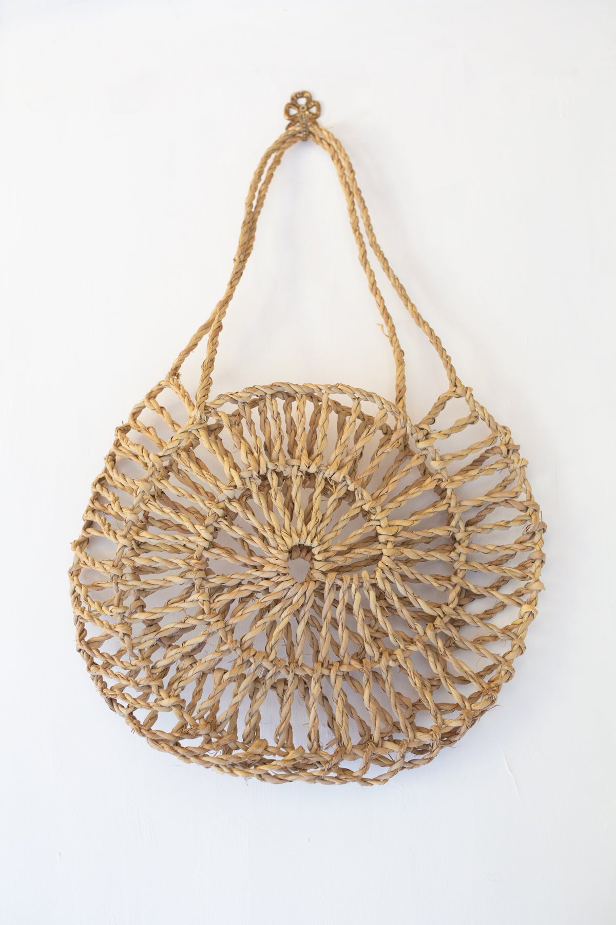 Vintage 1970s Raffia Ammonite Beach Bag