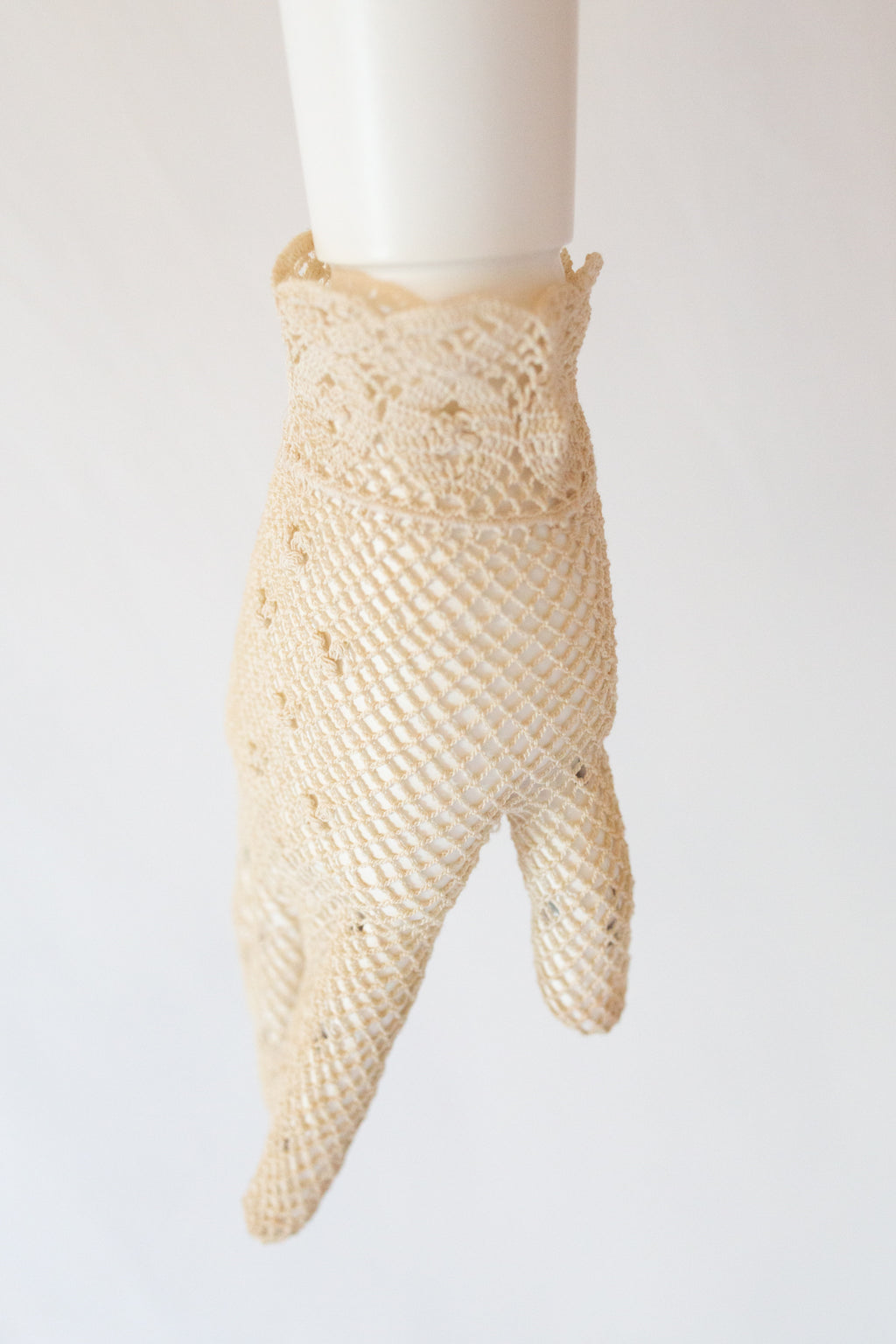 Vintage Ecru Cotton Lace Crochet Gloves