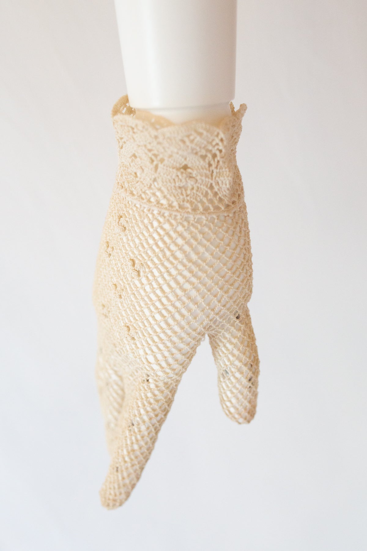 Vintage Ecru Cotton Lace Crochet Gloves