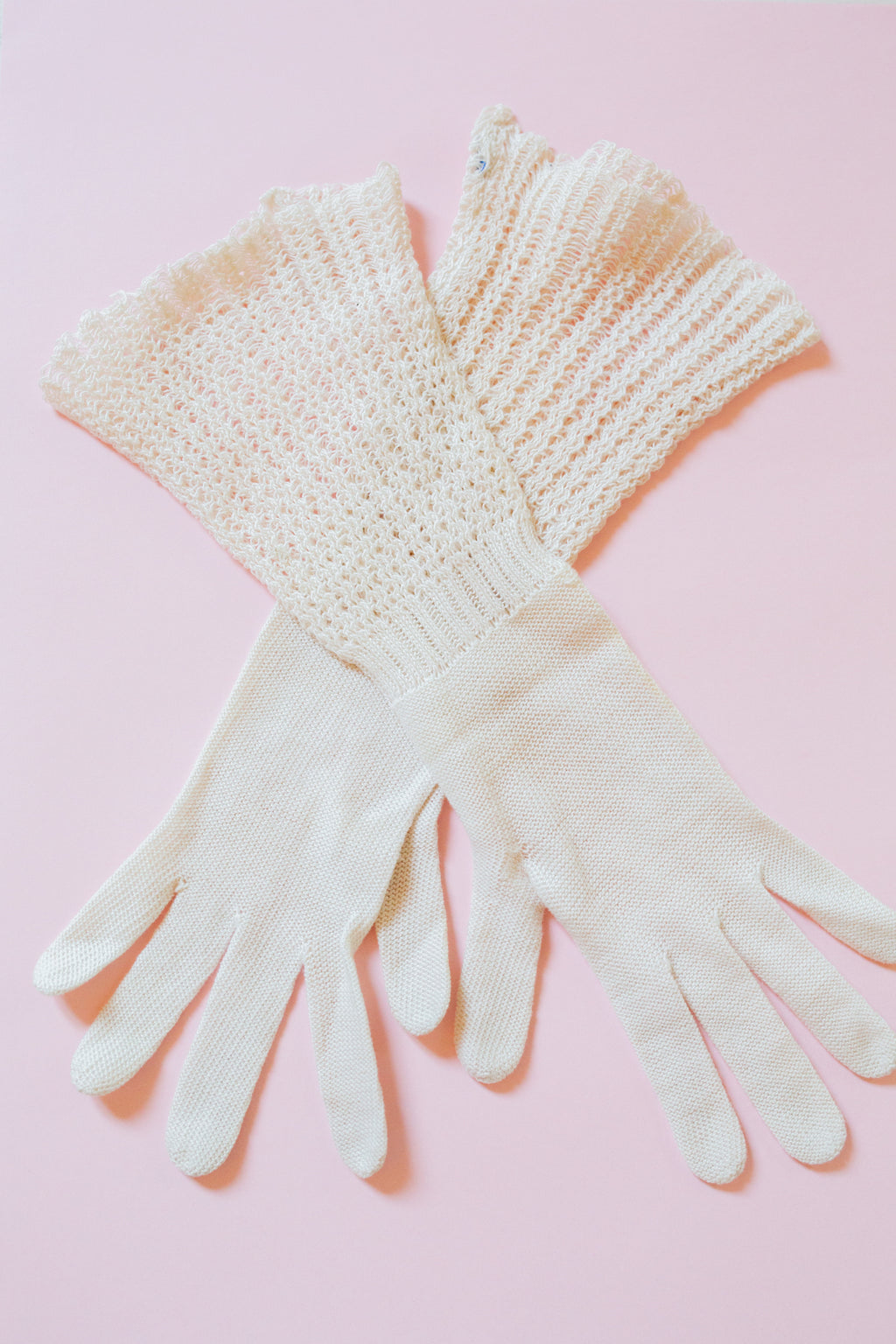 Vintage 1920s Fine Knit Gauntlet Gloves