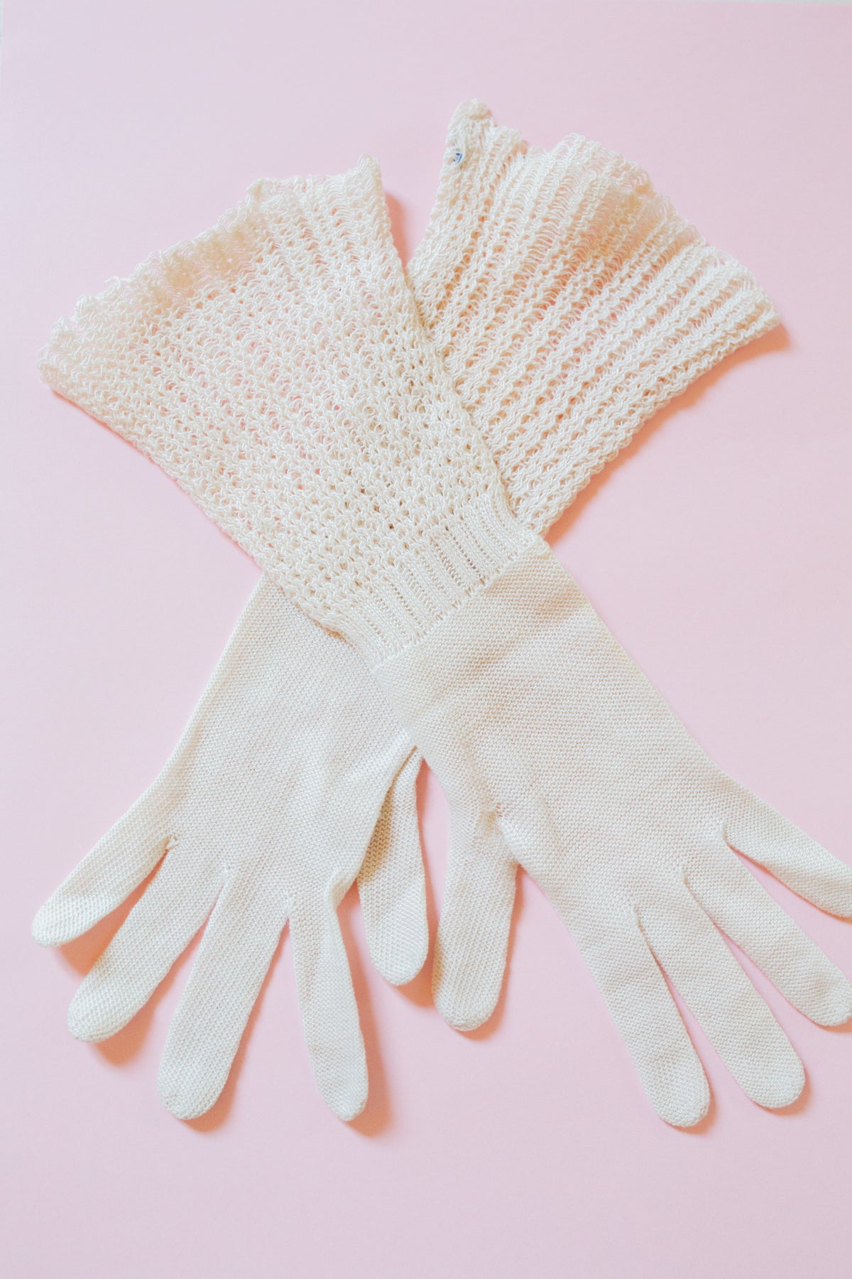 Vintage 1920s Fine Knit Gauntlet Gloves