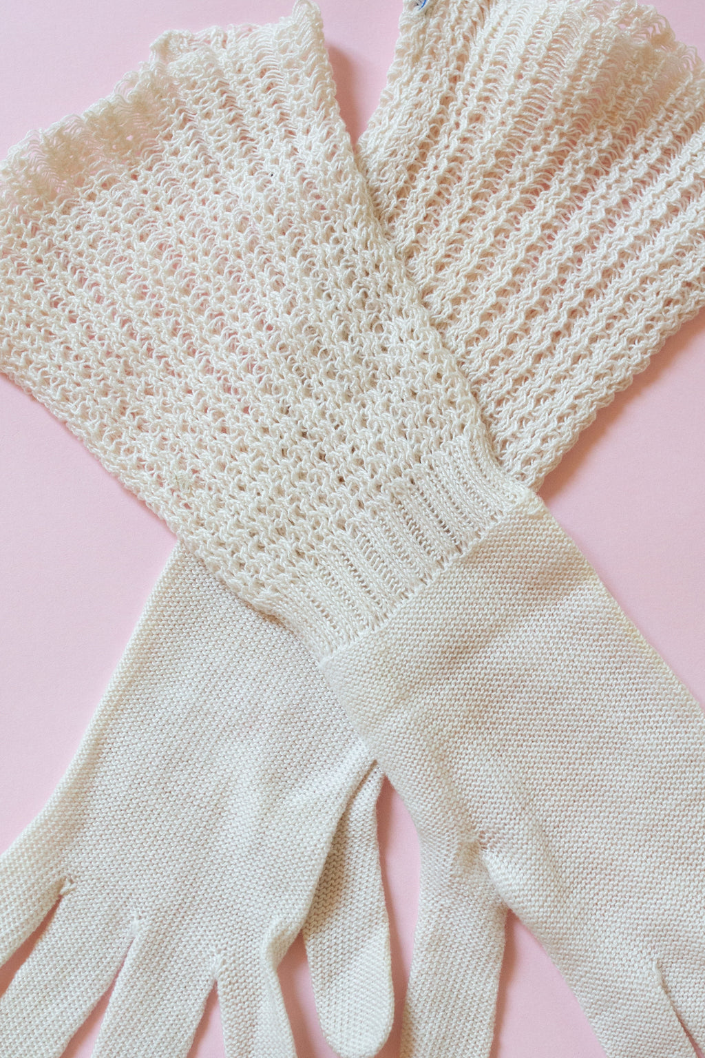 Vintage 1920s Fine Knit Gauntlet Gloves