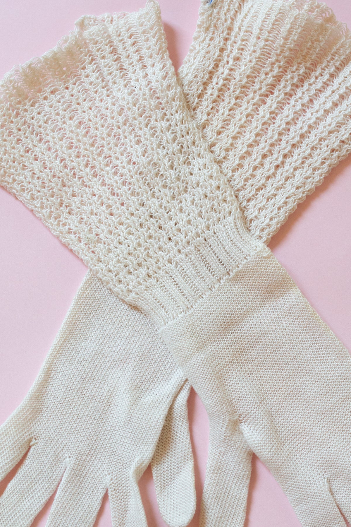 Vintage 1920s Fine Knit Gauntlet Gloves