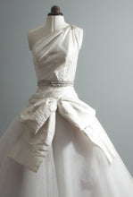 Astor - Silk and Tulle Asymmetric Ballerina Gown