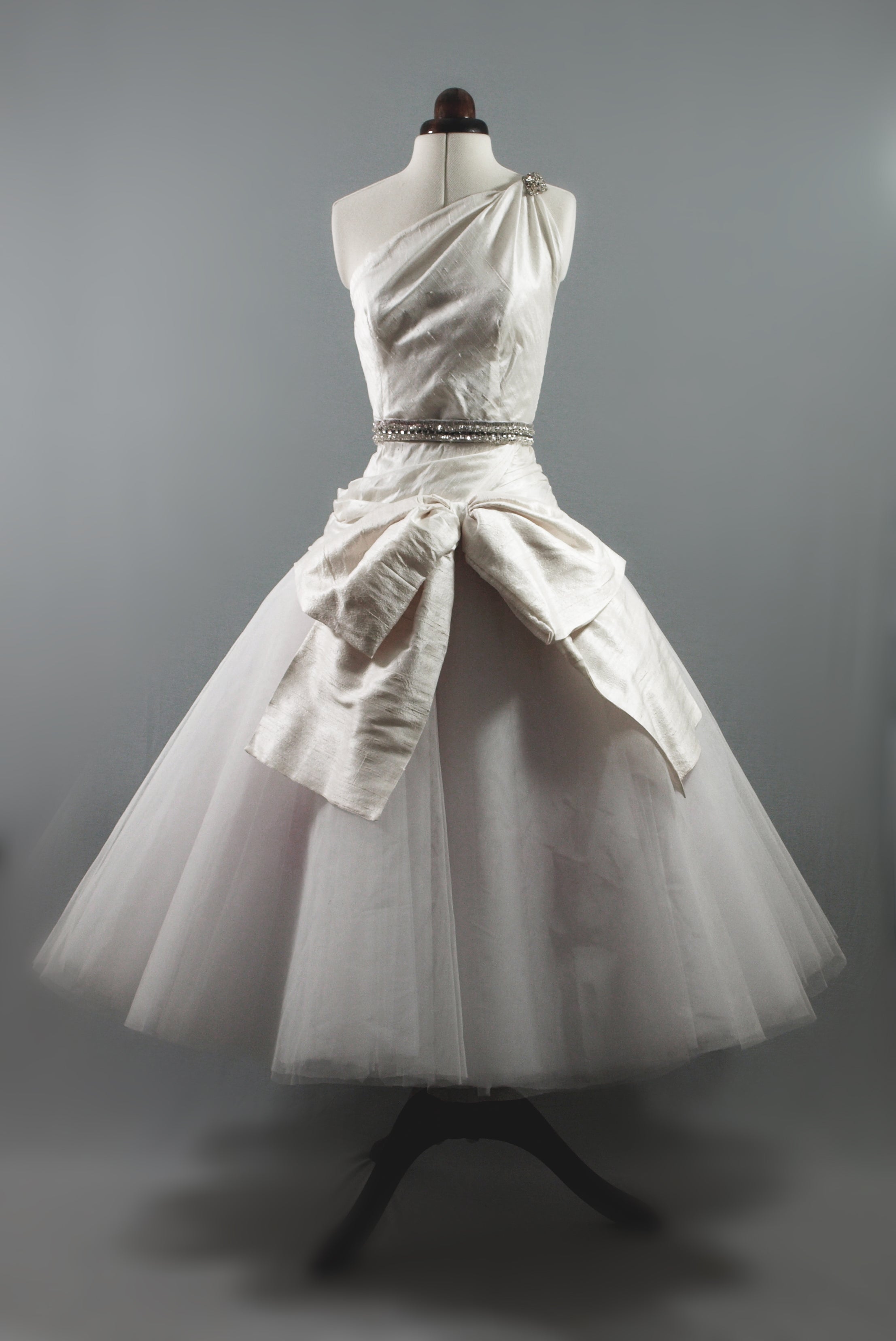 Astor - Silk and Tulle Asymmetric Ballerina Gown