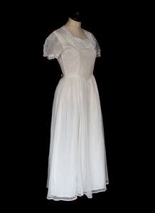 Vintage 1930s Ivory Pointe D'esprit Tulle Dress
