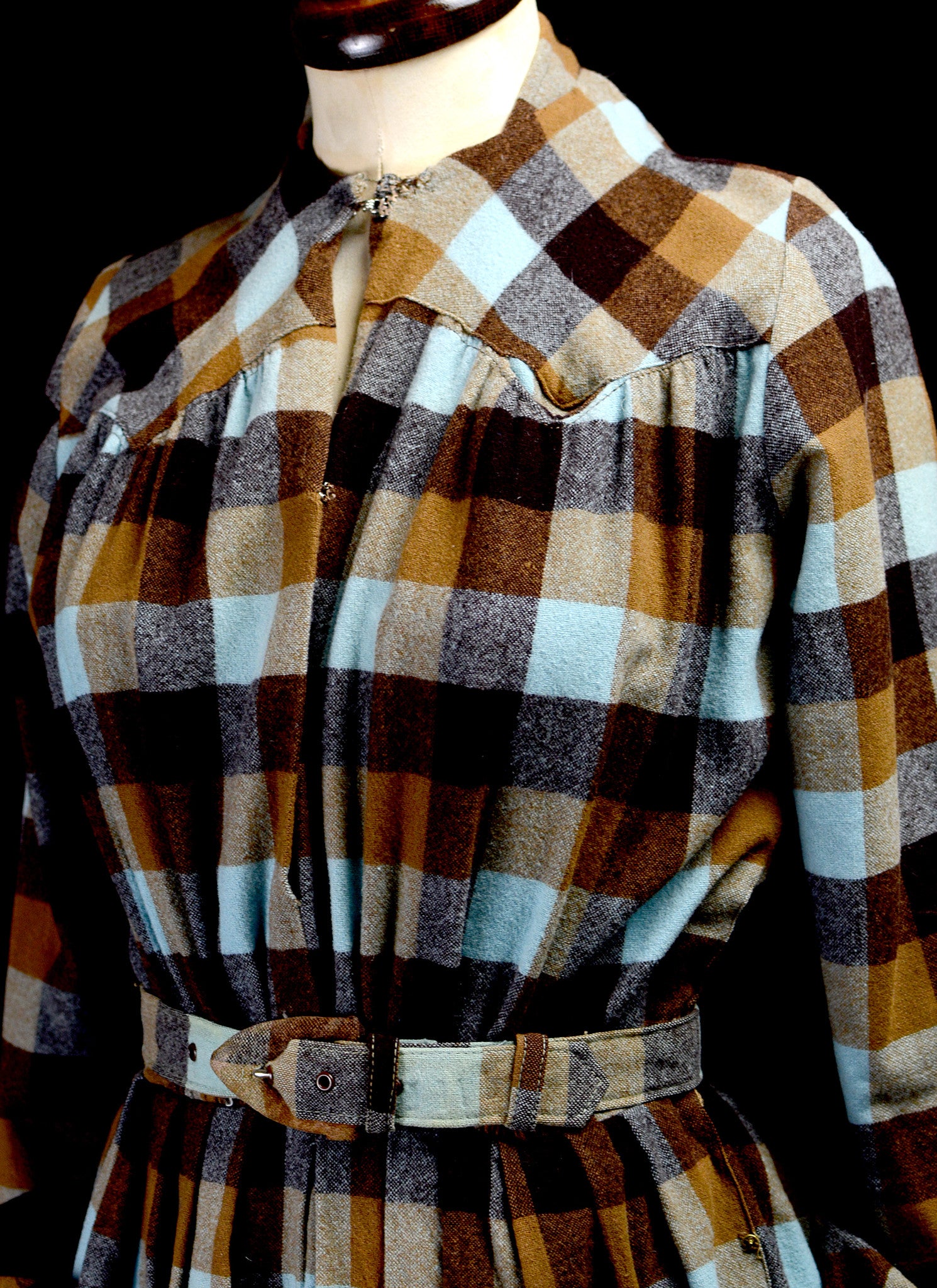 Vintage 1940s Brown Plaid Wool Dress ALEXANDRA-KING Vintage 1940s Brown Plaid Wool Dress ALEXANDRA-KING