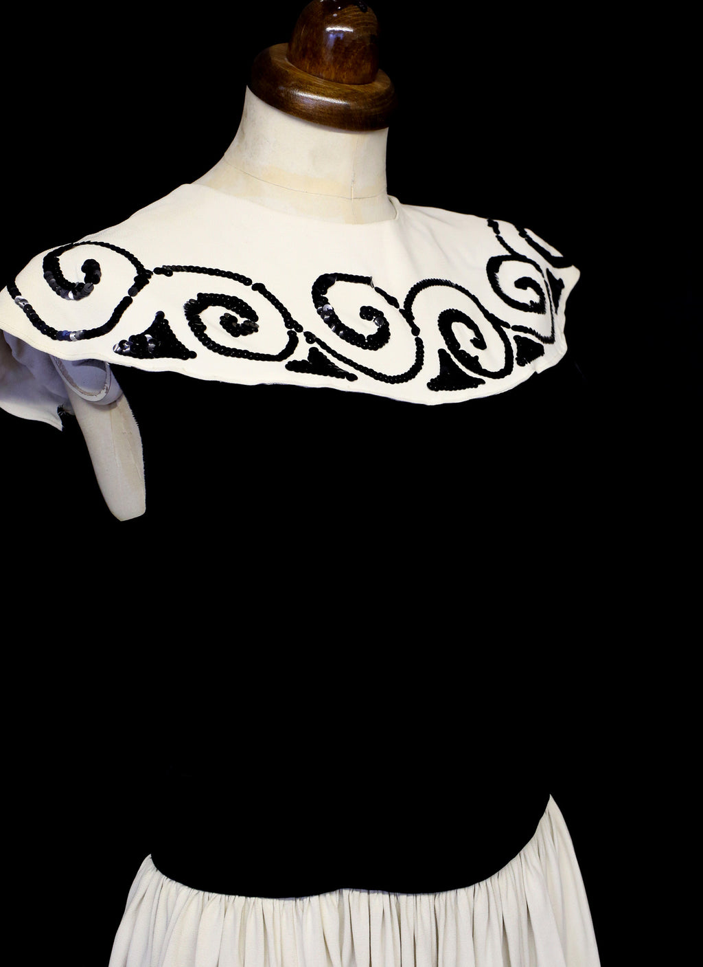 RESERVED Vintage 1940s Monochrome Velvet Crepe Dress