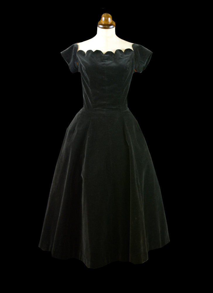 Vintage 1950s Charcoal Black Velvet Scallop Dress