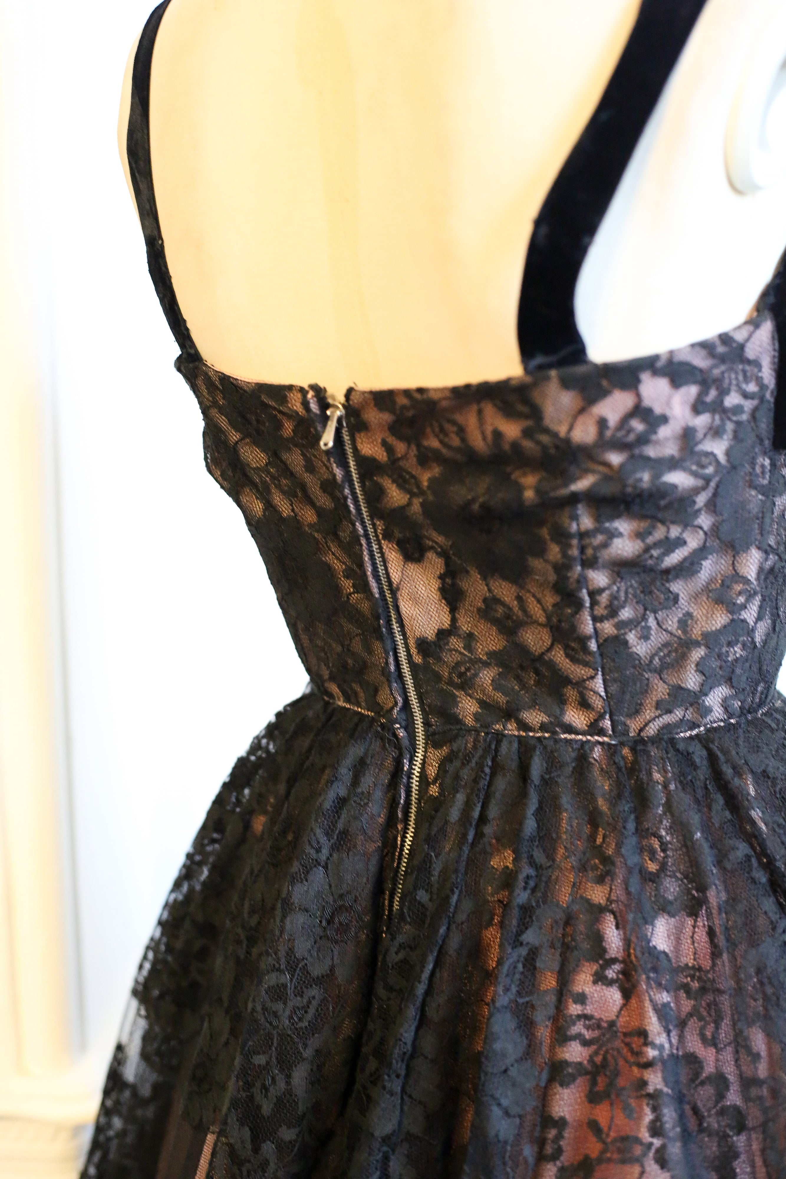Vintage 1950s Black Pink Lace Tulle Cocktail Dress