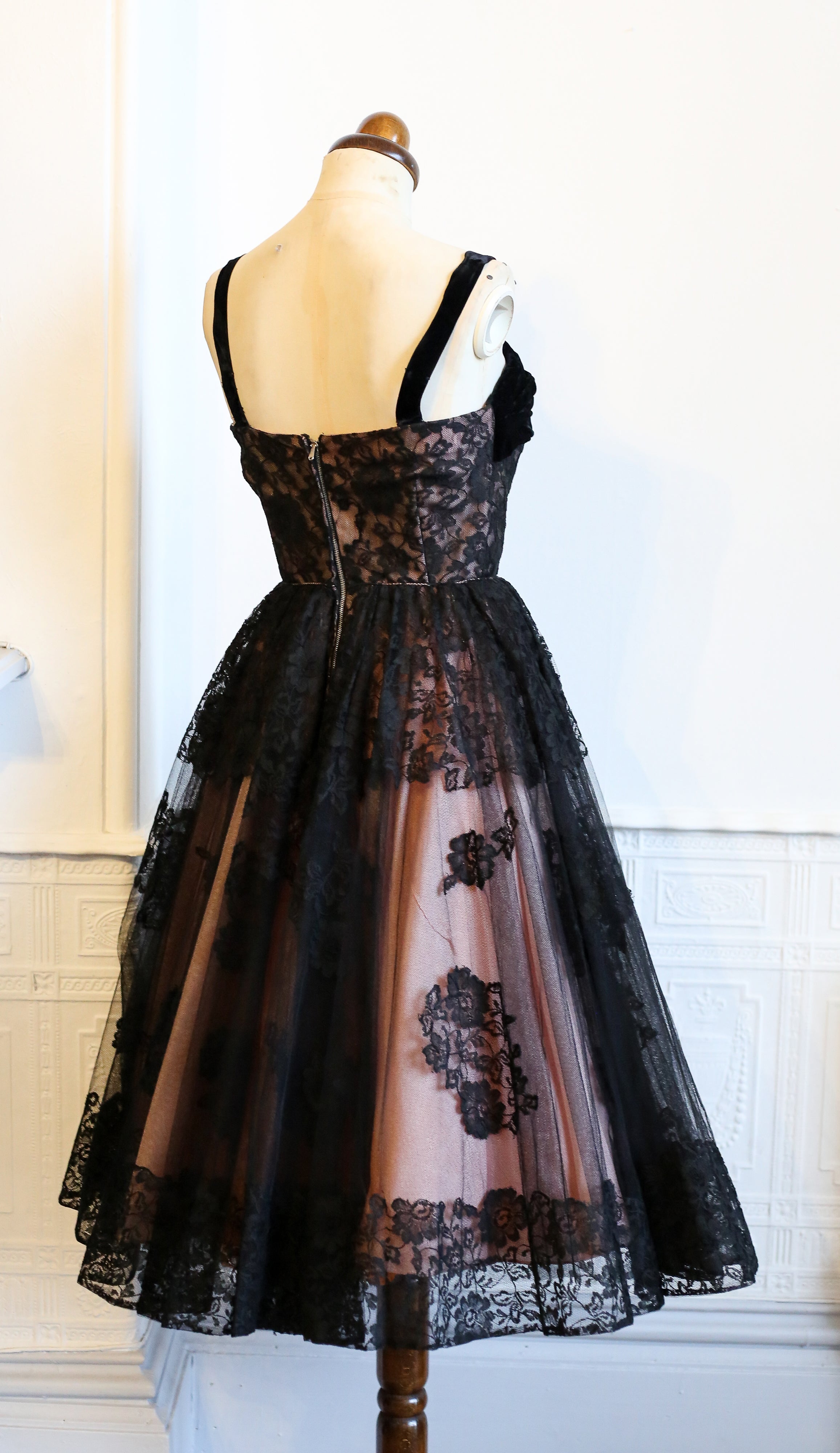 Vintage 1950s Black Pink Lace Tulle Cocktail Dress
