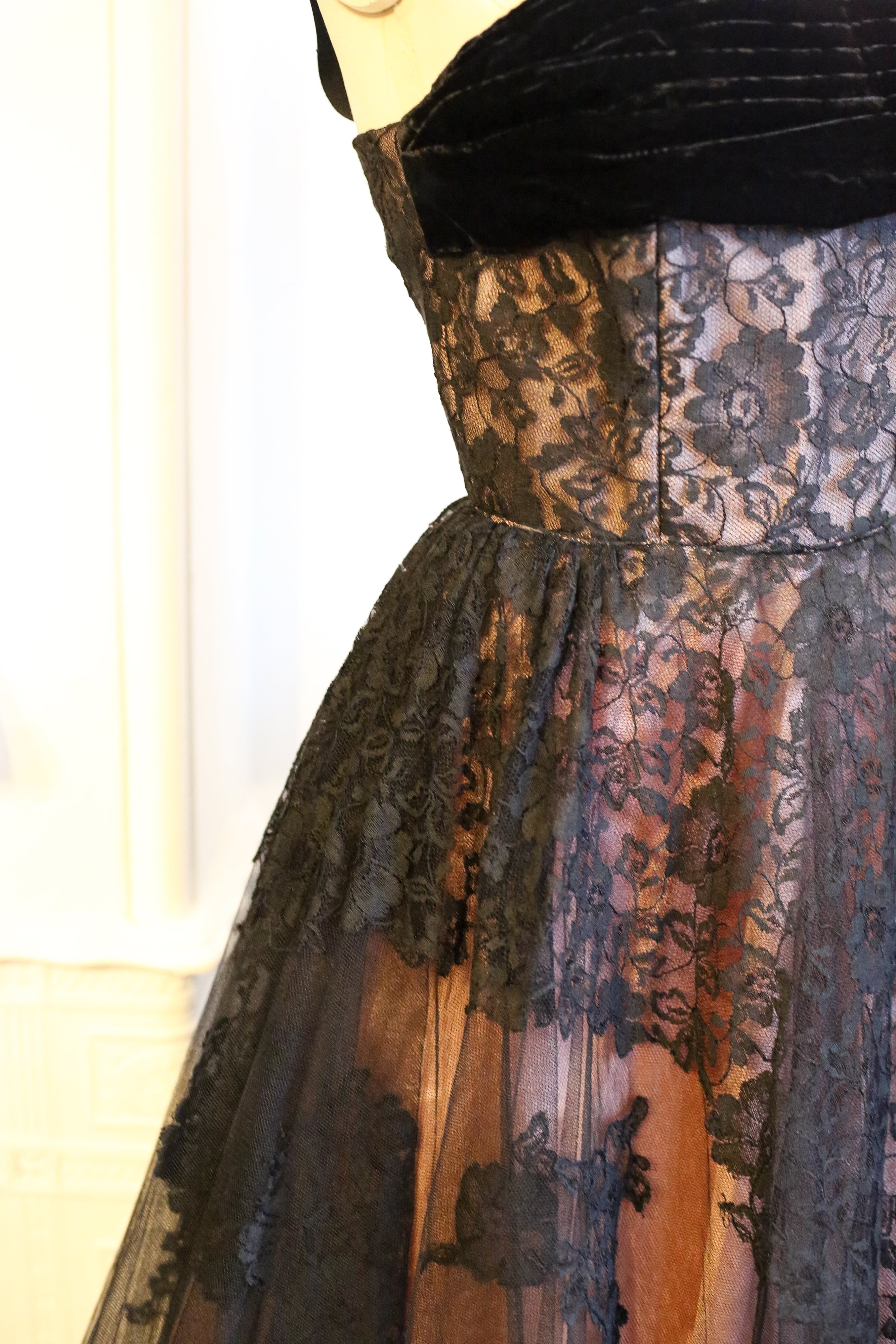 Vintage 1950s Black Pink Lace Tulle Cocktail Dress