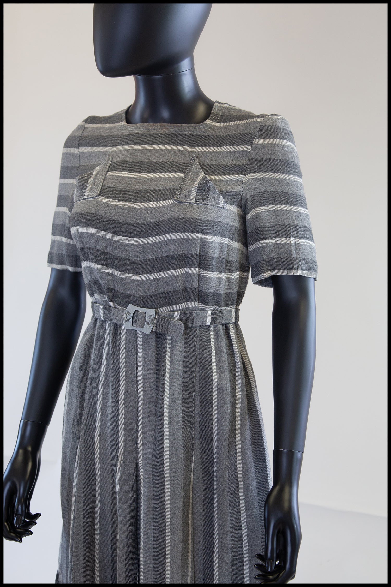 Vintage 1930s Grey Art Deco Wool Dress