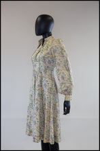 Vintage 1970s Fine Feathers Green Floral Cotton Dress