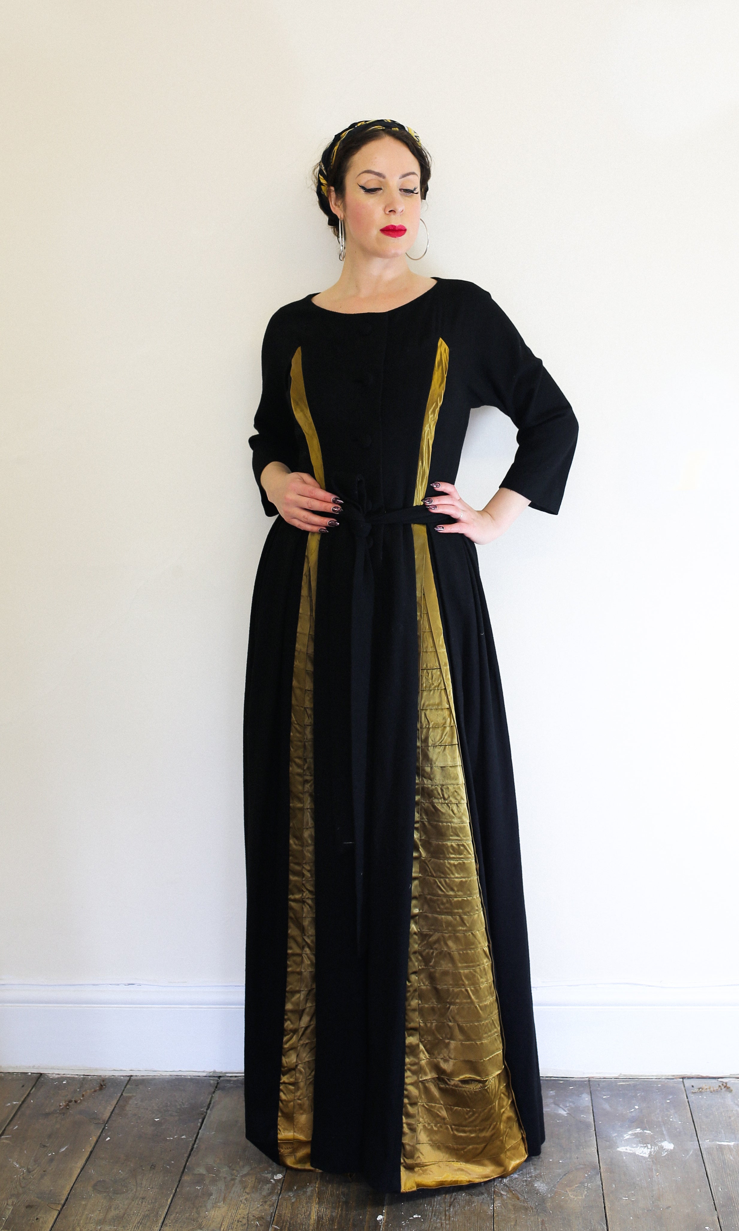 Vintage 1940s Black Gold Wool Dress