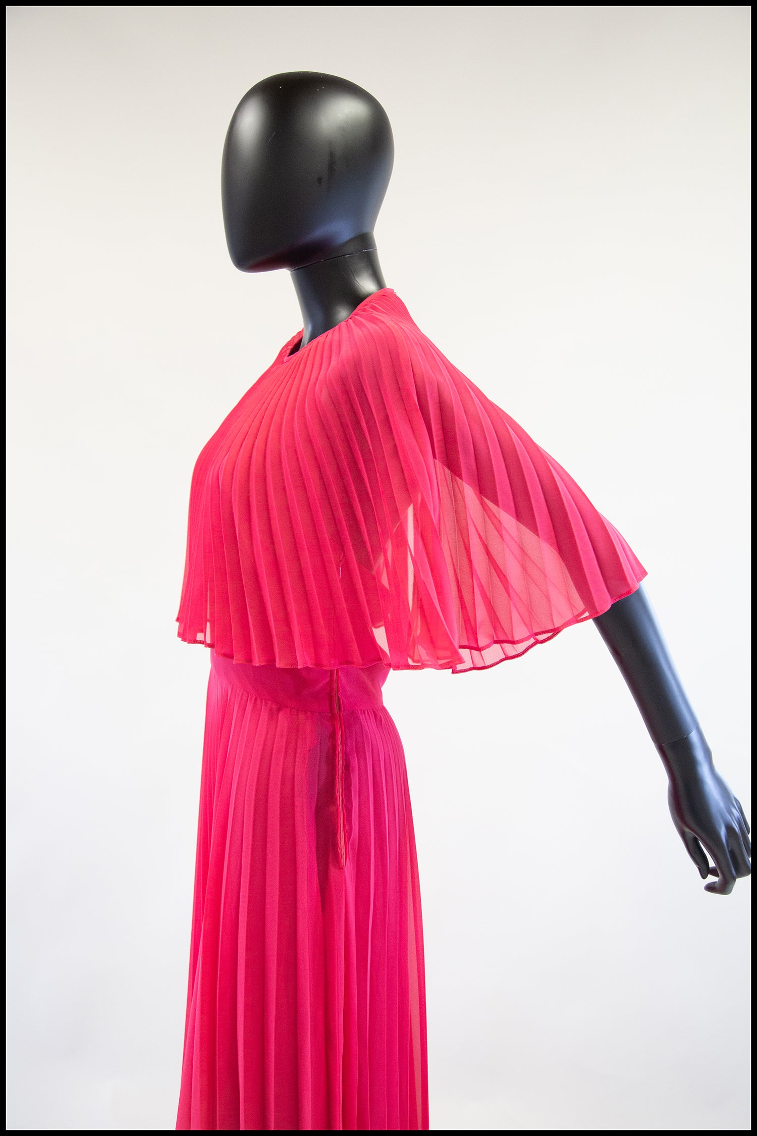 Hot pink deals chiffon maxi dress