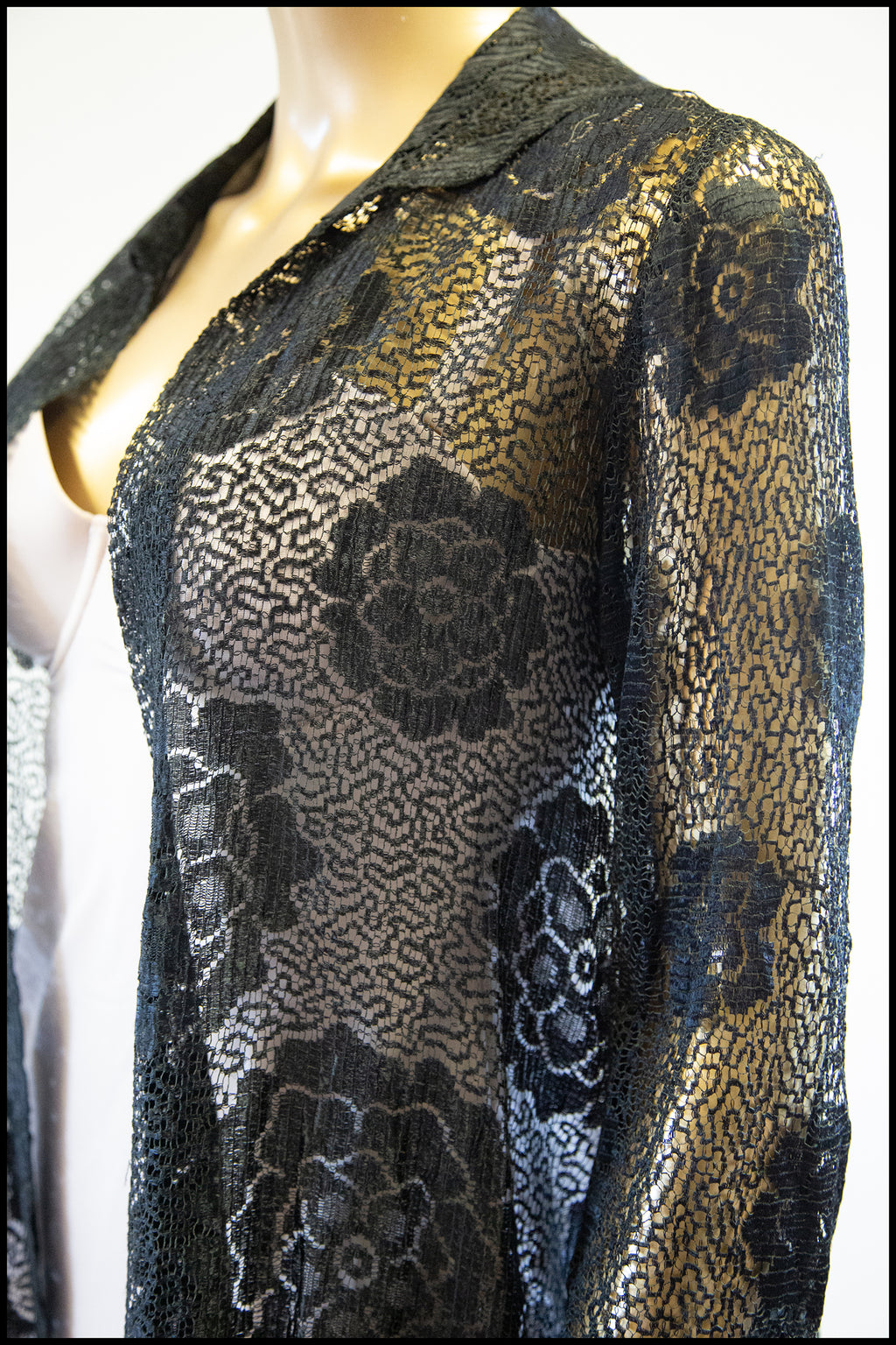 Vintage 1920s Black Scallop Lace Top