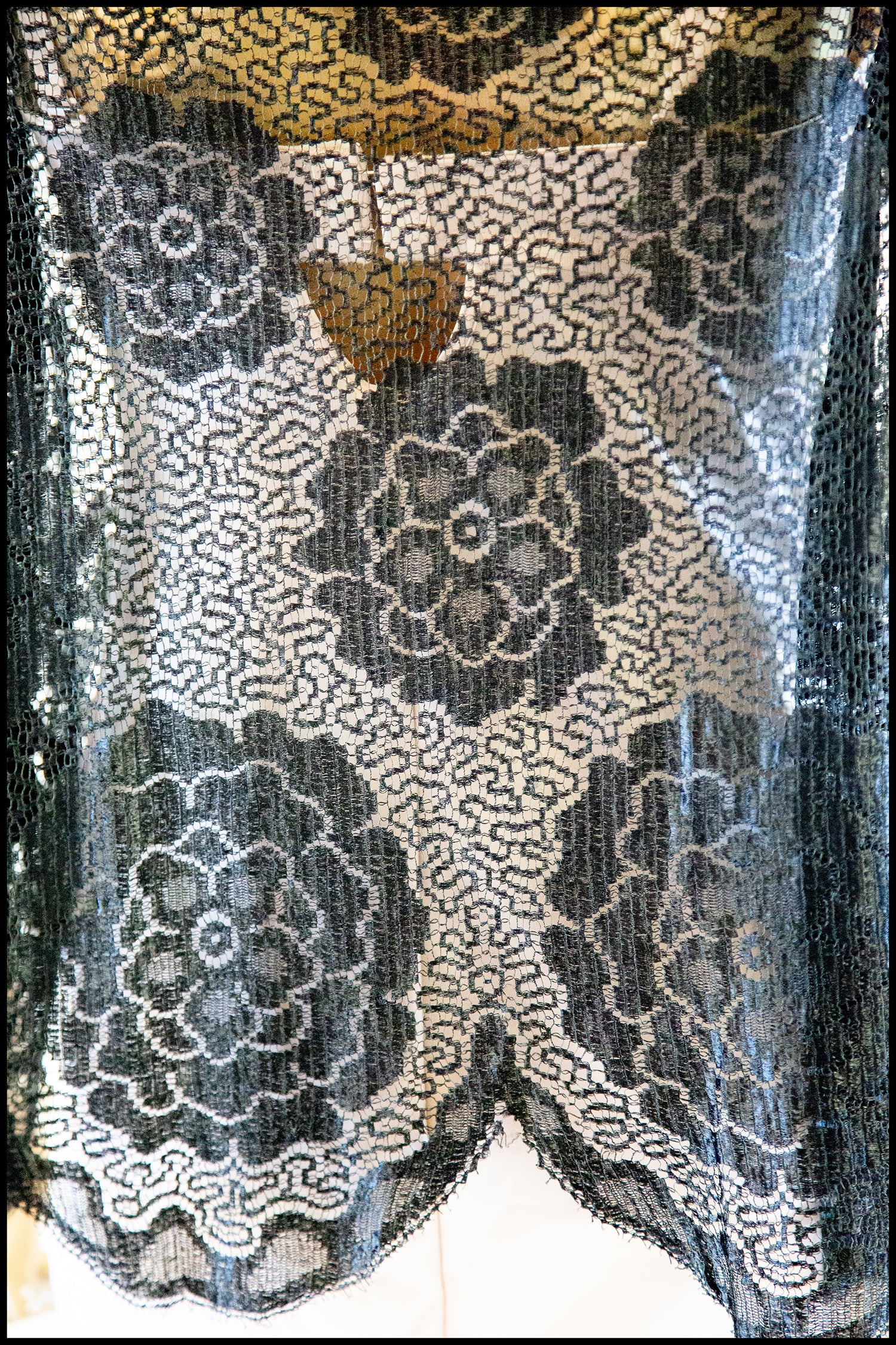 Vintage 1920s Black Scallop Lace Top