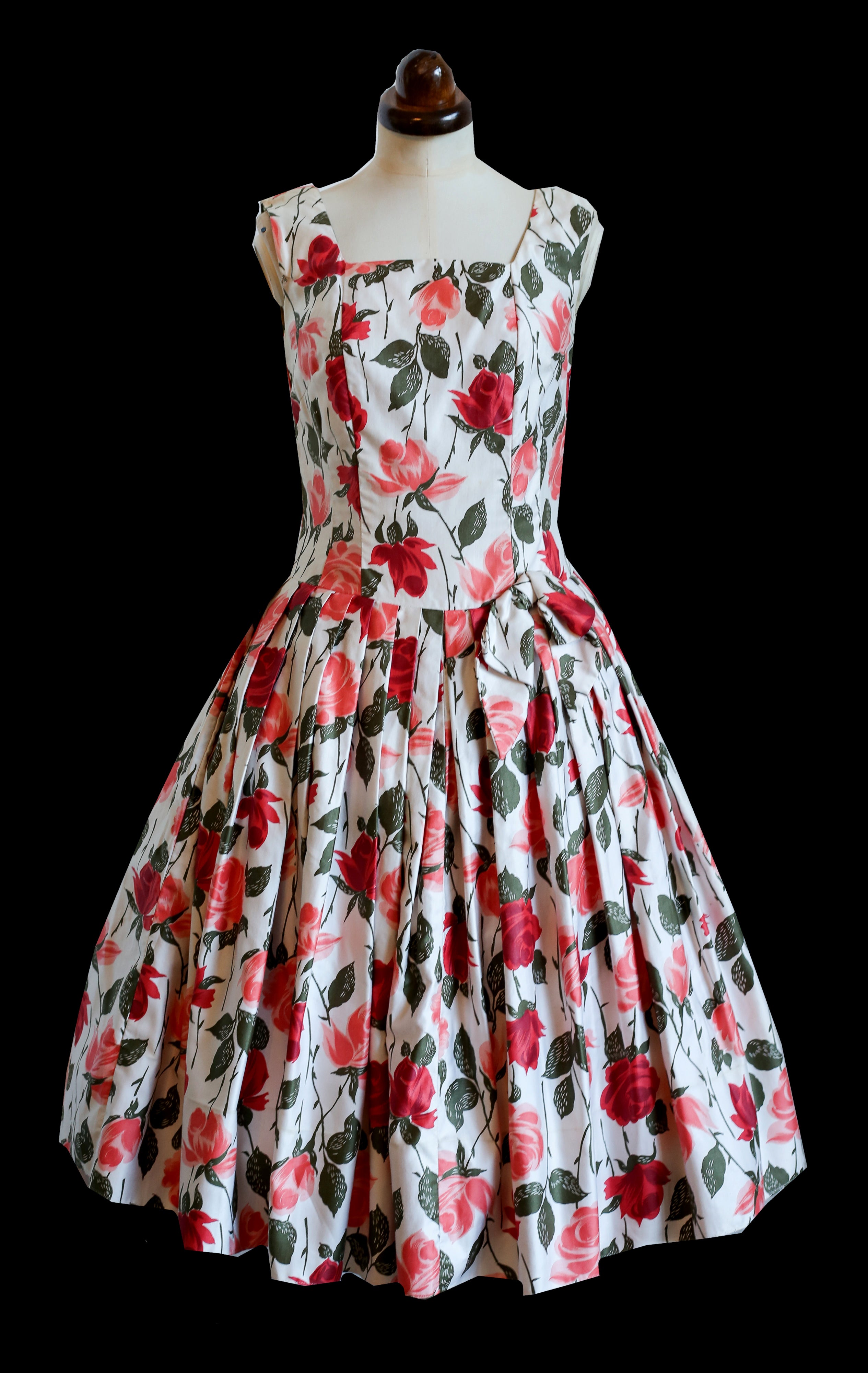 Vintage 1950s Rose Print Cotton Tea Dress
