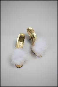 Fluffies - White Feather Pompom Shoe Clips