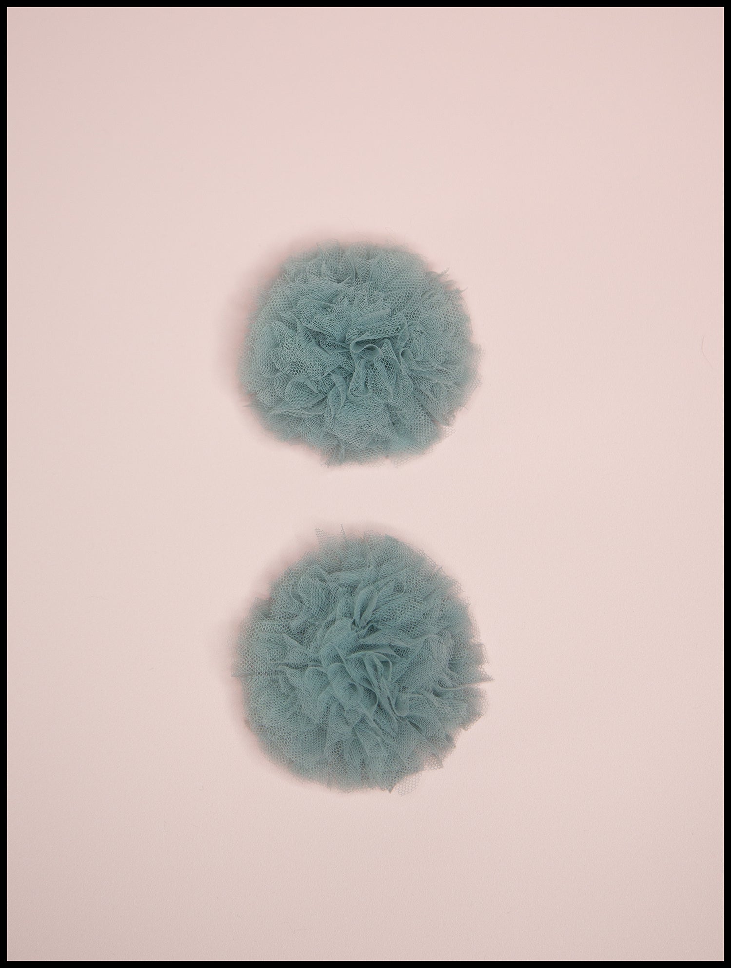 Dove Tulle Pompom Shoe Clips