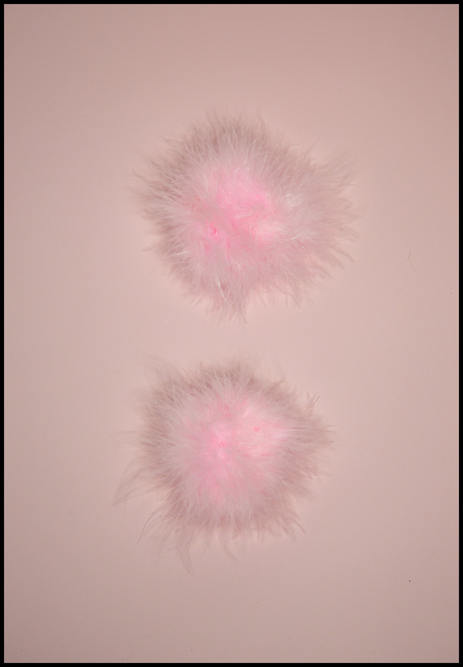 Fluffies - Pink Feather Pompom Shoe Clips