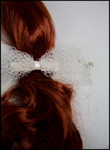 Cream Net Hair Bow