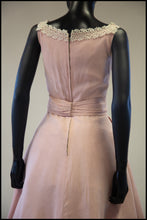 Vintage 1950s Pink Linen and Lace Dress