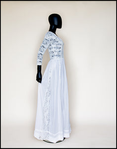 French style antique wedding dress
