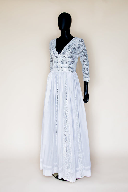 Vintage 1950s Champagne Lace Dress ALEXANDRA-KING Vintage 1950s Champagne Lace Dress ALEXANDRA-KING
