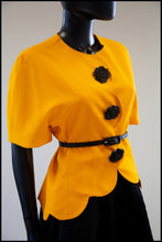 vintage 1980s yellow scallop linen jacket alexandra king Albert Nipon