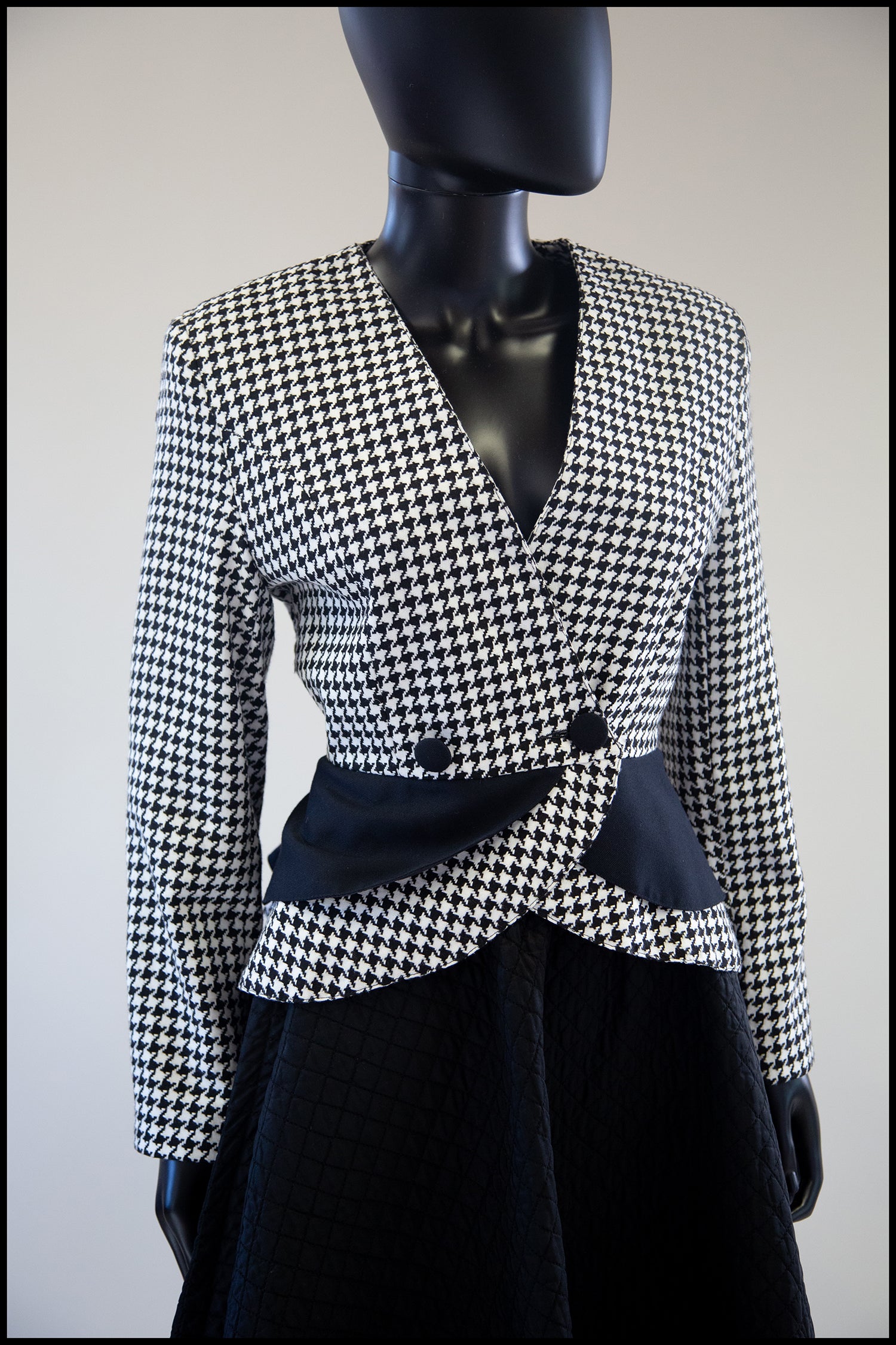 Vintage 1980s Travilla Houndstooth Jacket