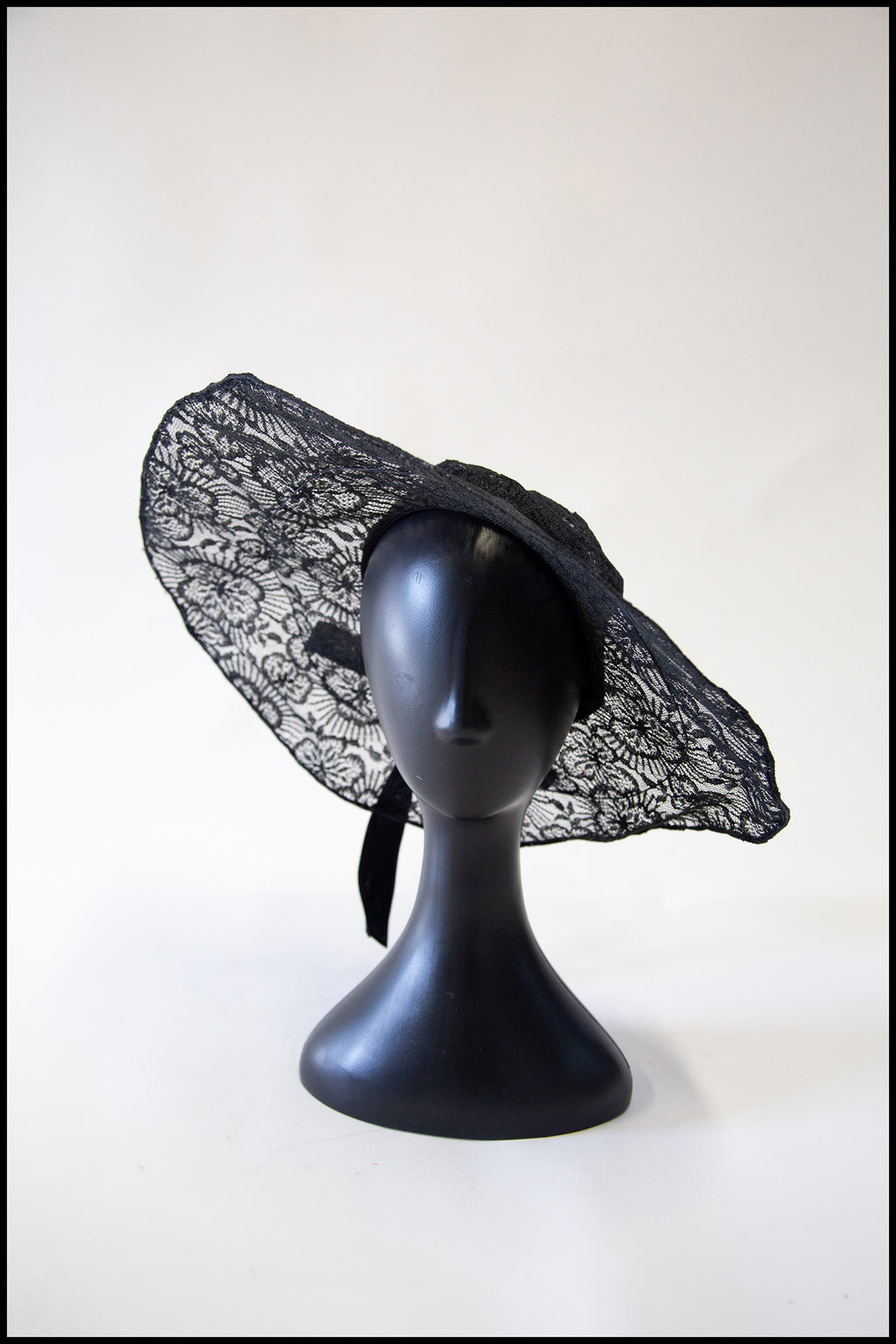 Vintage 1930s Wide Brim Black Lace Hat