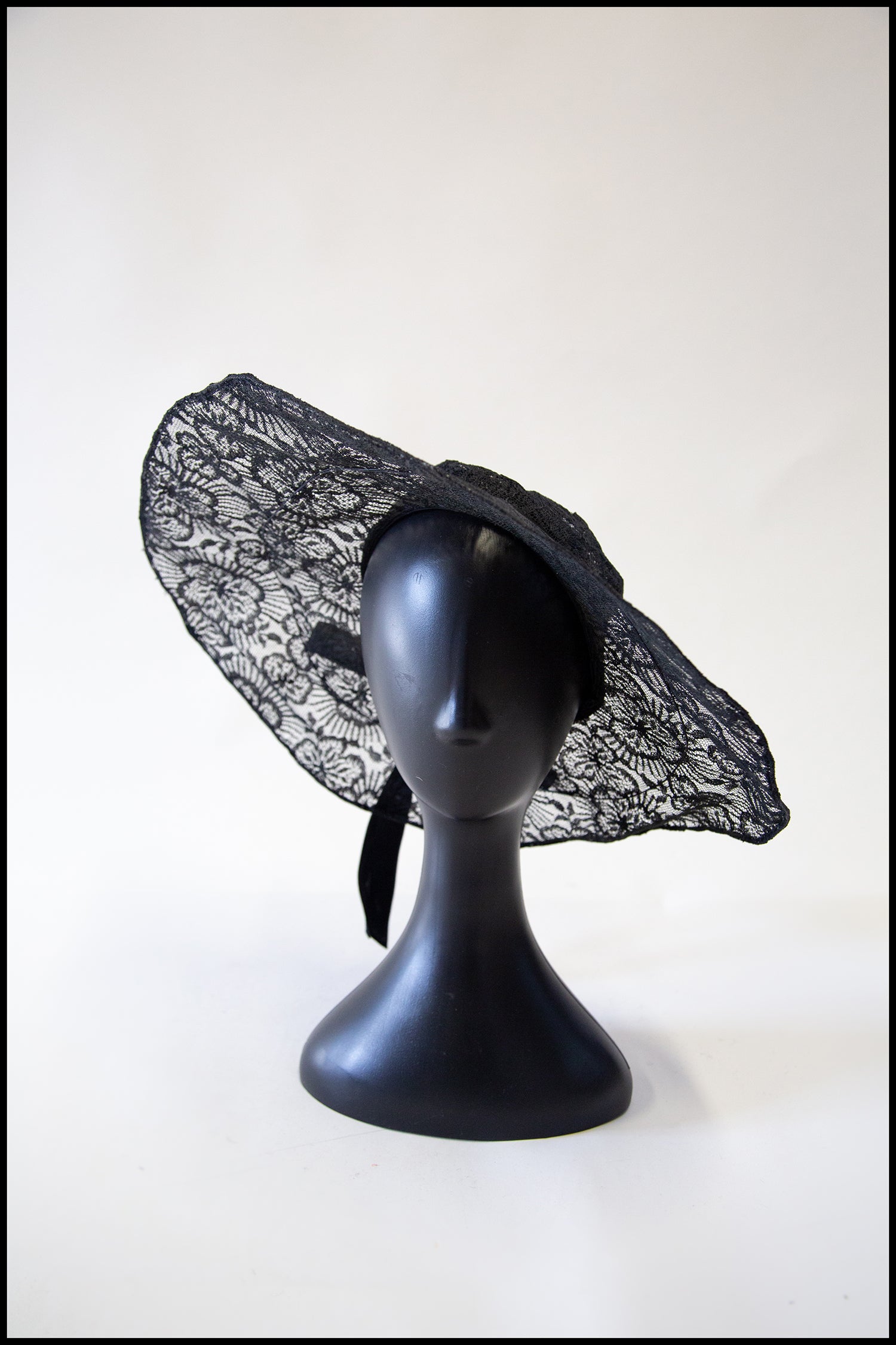 Vintage 1930s Wide Brim Black Lace Hat