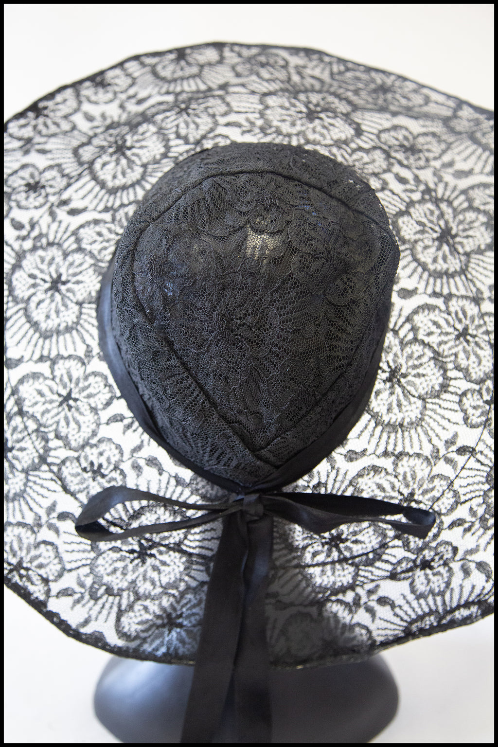 Vintage 1930s Wide Brim Black Lace Hat