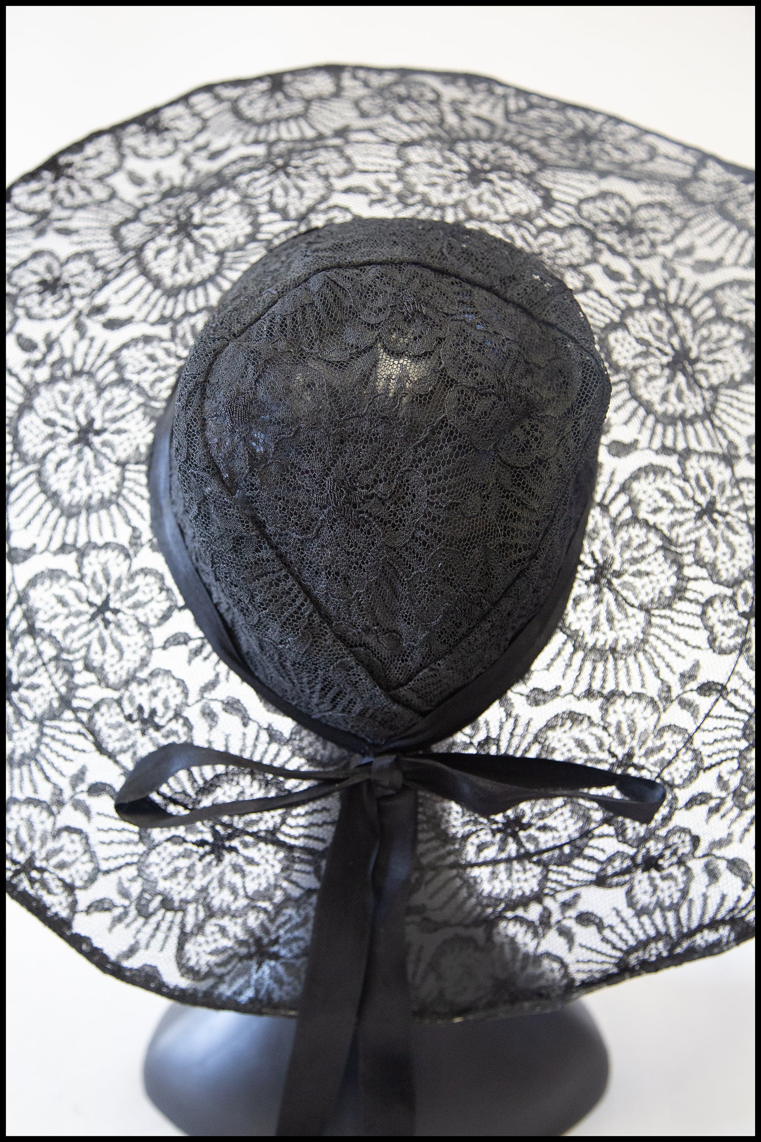 Vintage 1930s Wide Brim Black Lace Hat