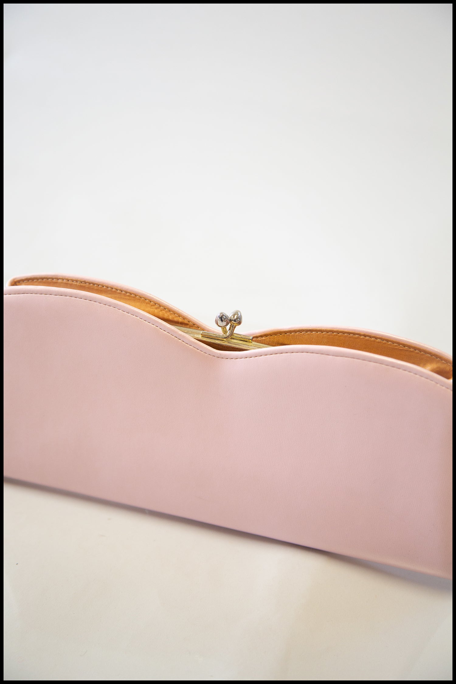 Vintage 1960s Pink Pearlescent Leather Clutch Bag