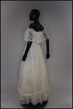 Vintage 1980s Cream Lace Wedding Dress