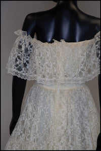 Vintage 1980s Cream Lace Wedding Dress